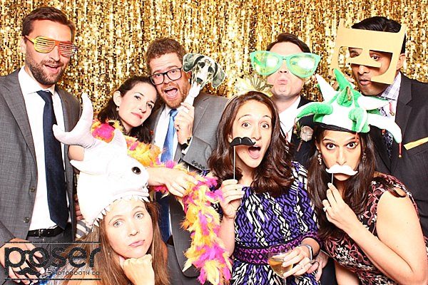 alt="front & Palmer photo booth"