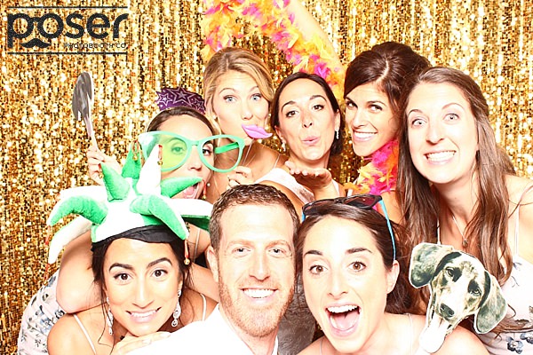 alt="front & Palmer photo booth"