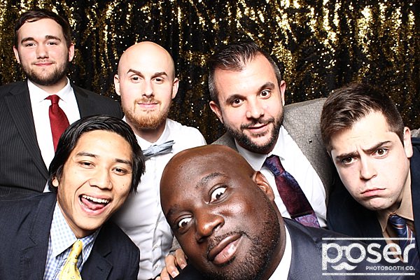 alt="holiday party photo booth"